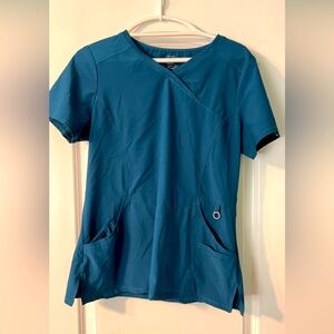 Caribbean blue Cherokee scrub top